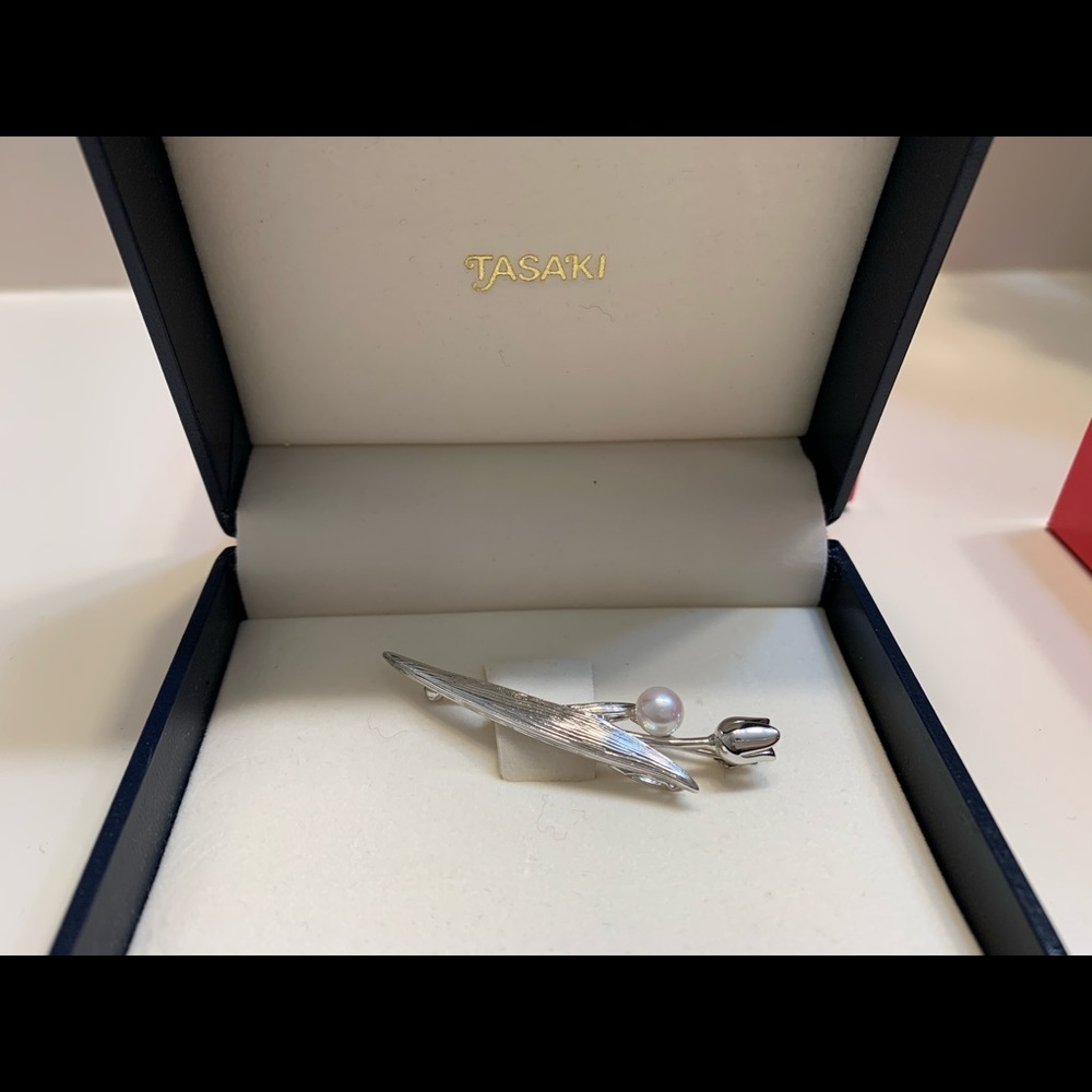 Tasaki pearl brooch with original box